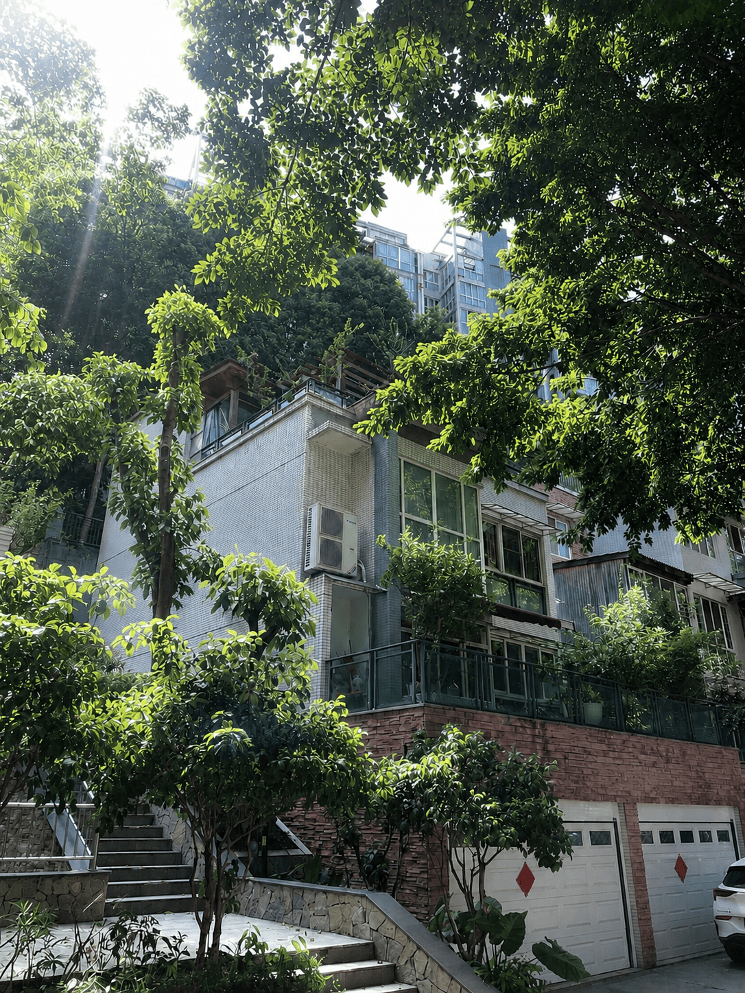 那曲岛居岁月从容升级：小小岛老别墅加装蒂升悦行款电梯